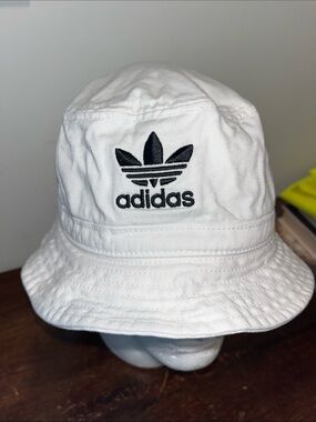ADIDAS UNISEX Trefoil PRINT BUCKET HAT Cap White Black Sz S adult
